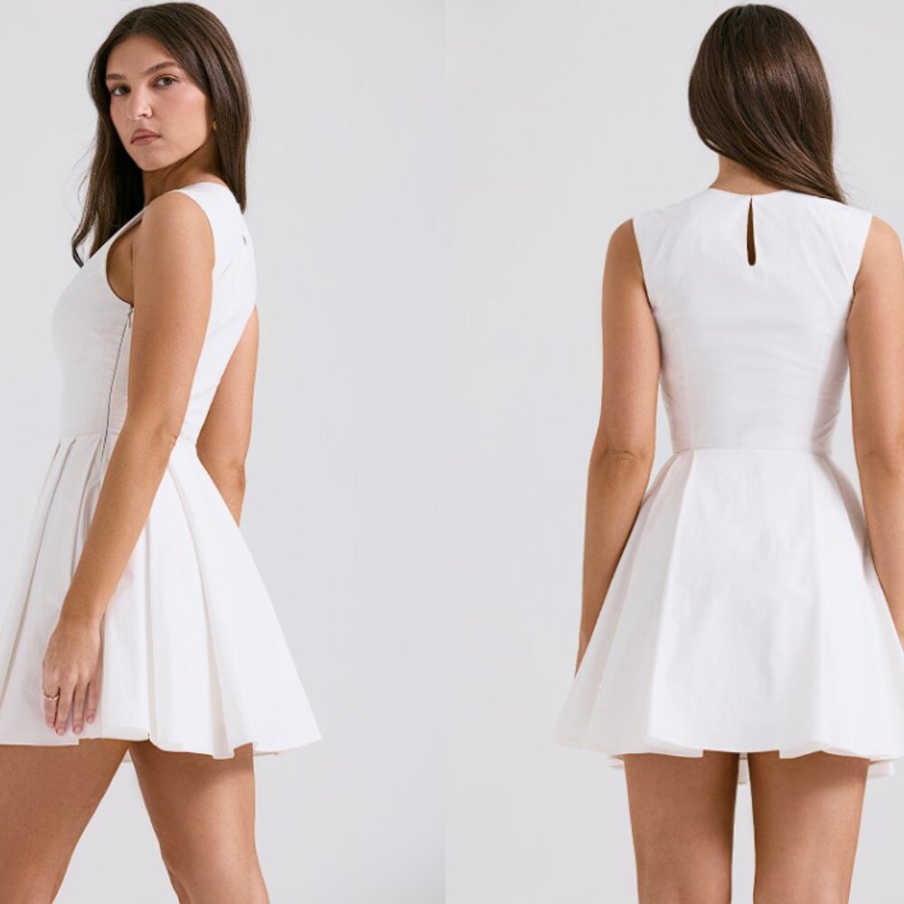 House of CB 'Claretta' White Pleated Cotton Mini Dress NWOT - Picture 4 of 4